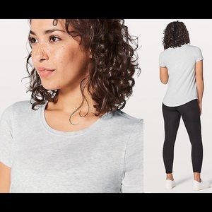 EUC lululemon Love Crew Short Sleeve T Shirt Lightweight Heathered Grey Size 12